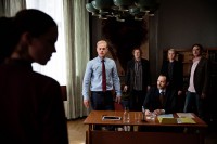 Fra venstre: Signe Larsen (Marie Bach Hansen), Frederik Grønneg