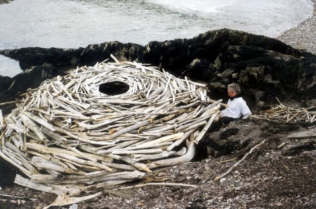Goldsworthy bei der Arbeit